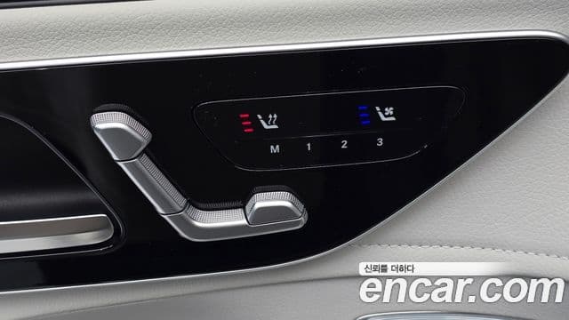 Mercedes-Benz EQE SUV 2023 — ფოტო 16/36