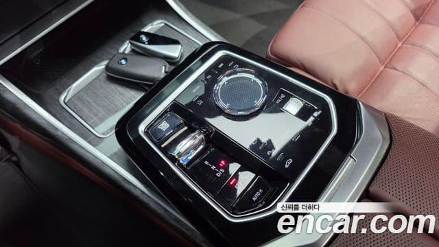 BMW 7 Series 2023 — Photo 20/20