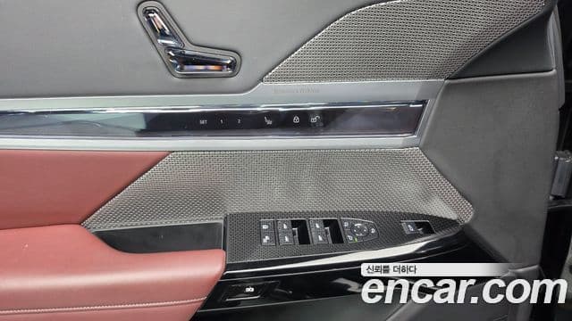 BMW 7 Series 2023 — Photo 10/20