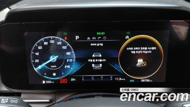 Kia Carnival 2023 — Фото 8/20