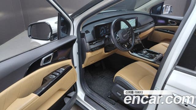 Kia Carnival 2023 — Фото 10/20