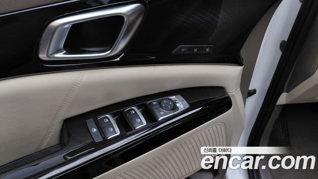 Kia Carnival 2022 — Фото 18/20