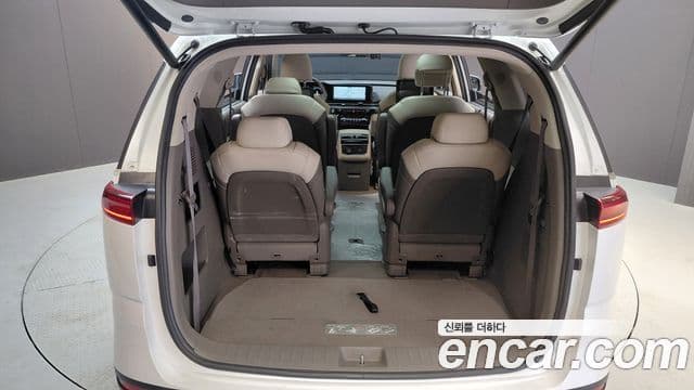 Kia Carnival 2022 — Фото 20/20