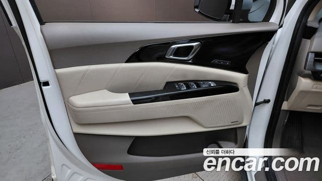 Kia Carnival 2022 — Şəkil 14/33