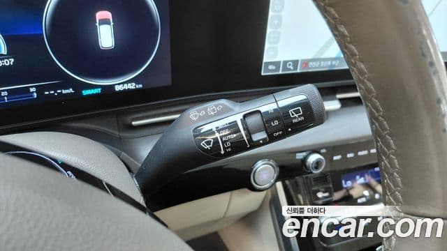 Kia Carnival 2022 — Şəkil 27/33