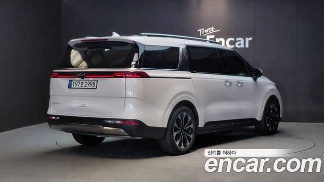 Kia Carnival 2022 — Фото 2/20