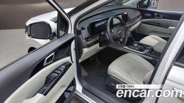 Kia Carnival 2022 — Фото 10/20