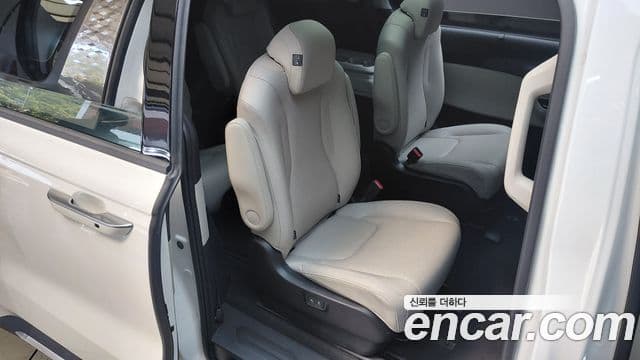 Kia Carnival 2022 — Фото 11/20