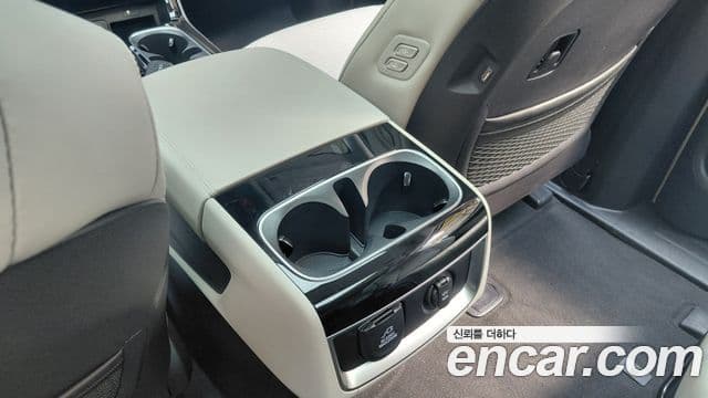 Kia Carnival 2022 — Фото 16/20