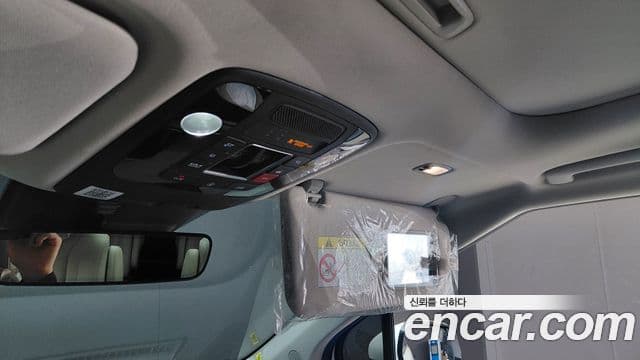 Kia Carnival 2022 — Фото 19/20