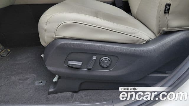 Kia Carnival 2022 — ფოტო 30/30