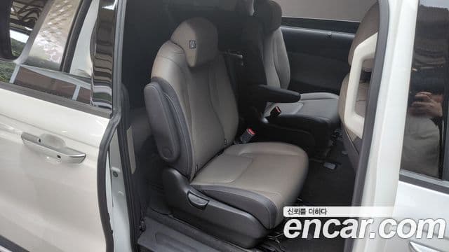 Kia Carnival 2024 — Şəkil 11/31