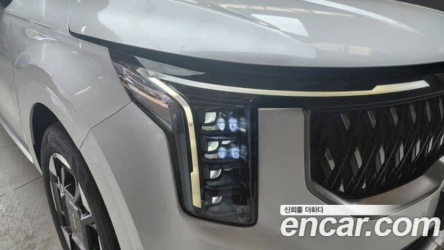 Kia Carnival 2024 — Şəkil 15/31