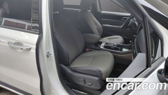 Kia Carnival 2024 — Şəkil 8/31