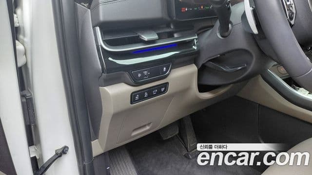 Kia Carnival 2024 — Şəkil 21/31