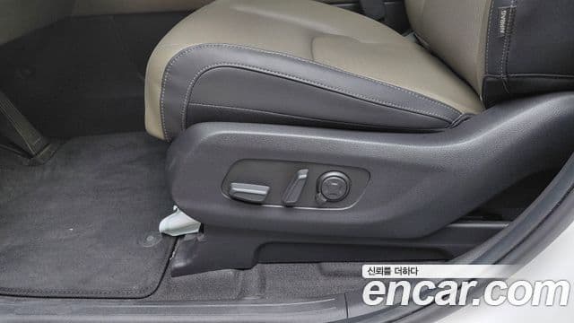 Kia Carnival 2024 — Şəkil 30/31