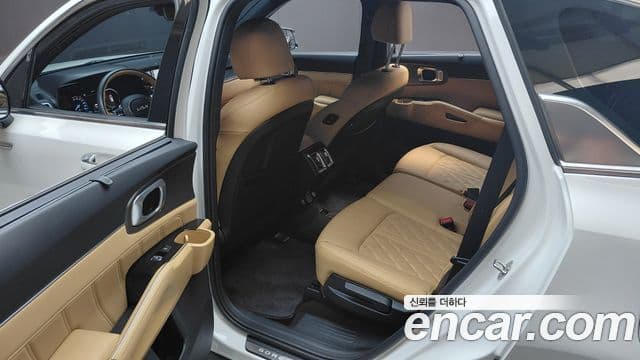 Kia Sorento 2022 — Фото 12/20