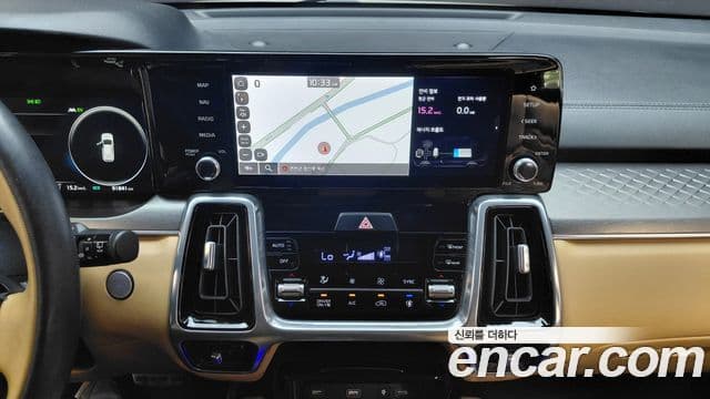 Kia Sorento 2022 — Фото 14/20