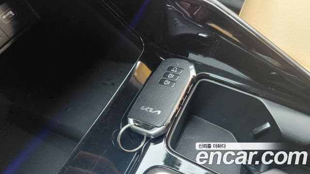 Kia Sorento 2022 — Şəkil 16/35
