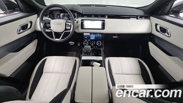 Land Rover Range Rover Velar 2023 — ფოტო 8/34