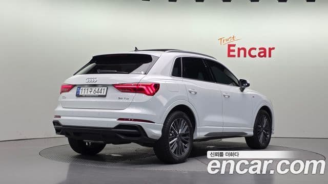 Audi Q3 2023 — Photo 17/31