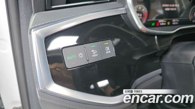 Audi Q3 2023 — Photo 16/31