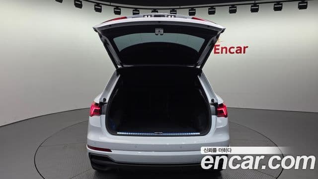 Audi Q3 2023 — Photo 14/31