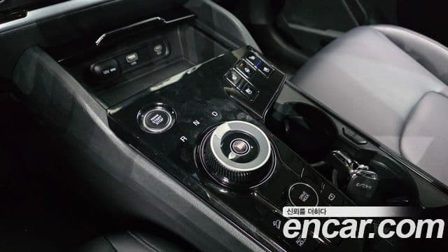 Kia Sportage 2022 — ფოტო 27/32