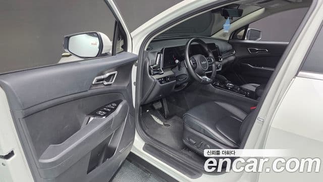 Kia Sportage 2022 — ფოტო 26/32