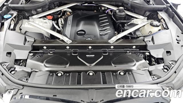 BMW X5 2021 — Photo 13/34