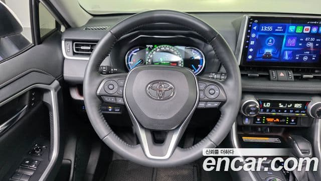 Toyota RAV4 2021 — Фото 14/20