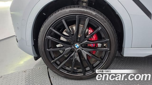 BMW X6 2024 — Photo 21/35