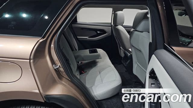 Land Rover Range Rover Evoque 2025 — Фото 12/20