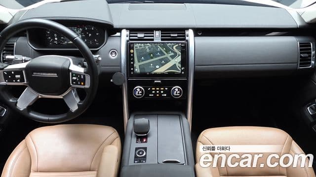 Land Rover Discovery 5 2021 — Фото 7/20
