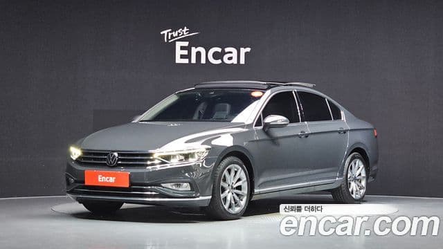 Volkswagen Passat GT 2021 — Şəkil 11/32