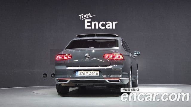 Volkswagen Passat GT 2021 — Şəkil 1/32