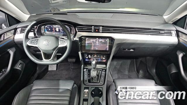 Volkswagen Passat GT 2021 — Şəkil 29/32