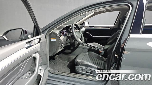 Volkswagen Passat GT 2021 — Şəkil 5/32