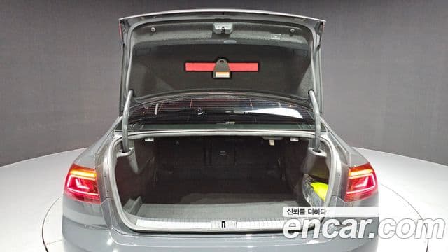 Volkswagen Passat GT 2021 — Şəkil 22/32