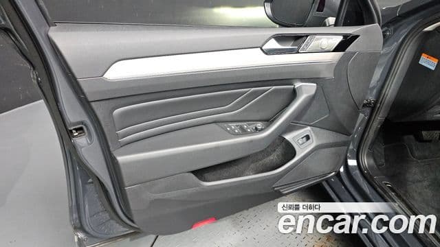 Volkswagen Passat GT 2021 — Şəkil 6/32