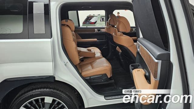 Hyundai Santa Fe 2024 — Şəkil 32/39
