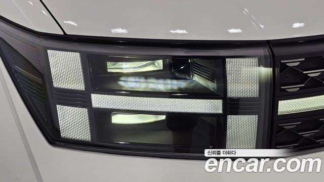 Hyundai Santa Fe 2024 — Şəkil 18/39