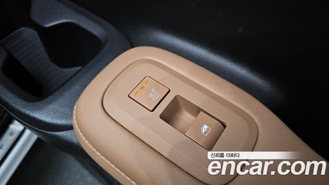 Hyundai Santa Fe 2024 — Şəkil 26/39