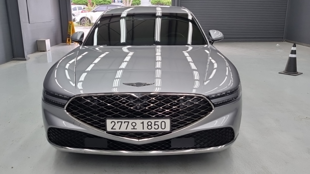 Genesis G90 2023 — Şəkil 7/18