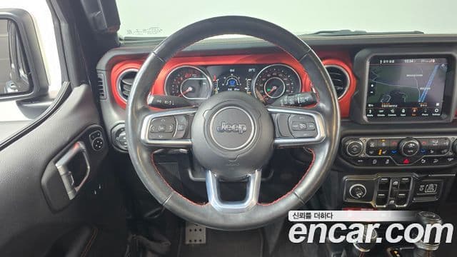 Jeep Wrangler 2020 — ფოტო 21/32