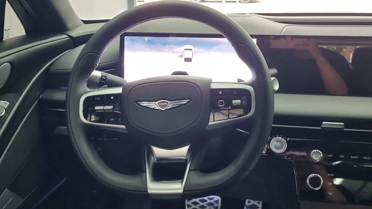 Genesis G80 2026 — Photo 16/18