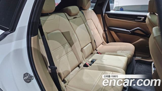 Porsche Cayenne 2020 — Photo 5/31