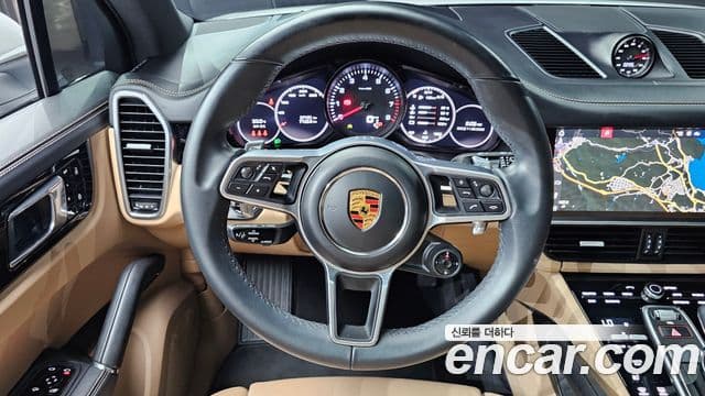 Porsche Cayenne 2020 — Photo 10/31