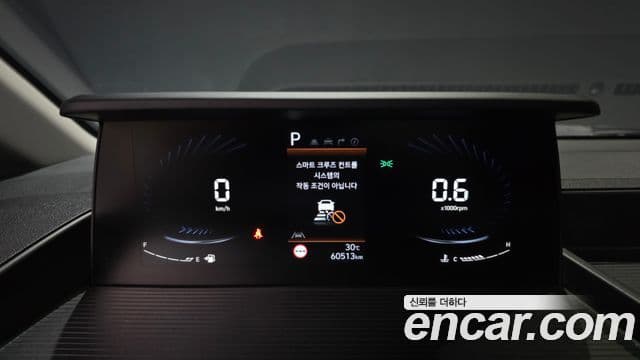 Hyundai Staria 2023 — Фото 8/20