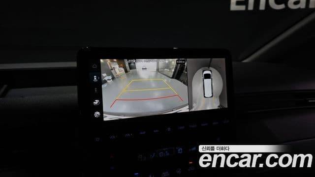 Hyundai Staria 2023 — Фото 15/20